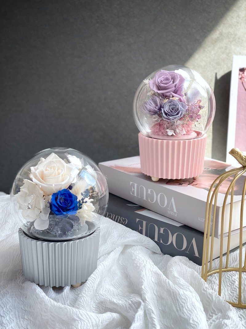 旋转音乐花盒 永生花 礼物 不凋花 音乐盒 毕业季 - 摆饰 - 玻璃 透明