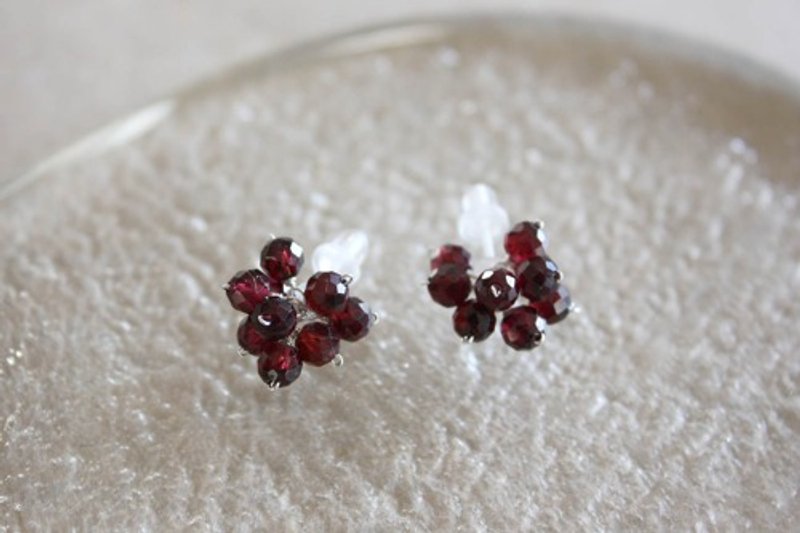 Pinkoi 代购 - 800号石榴石耳针 - 耳环/耳夹 - 宝石 