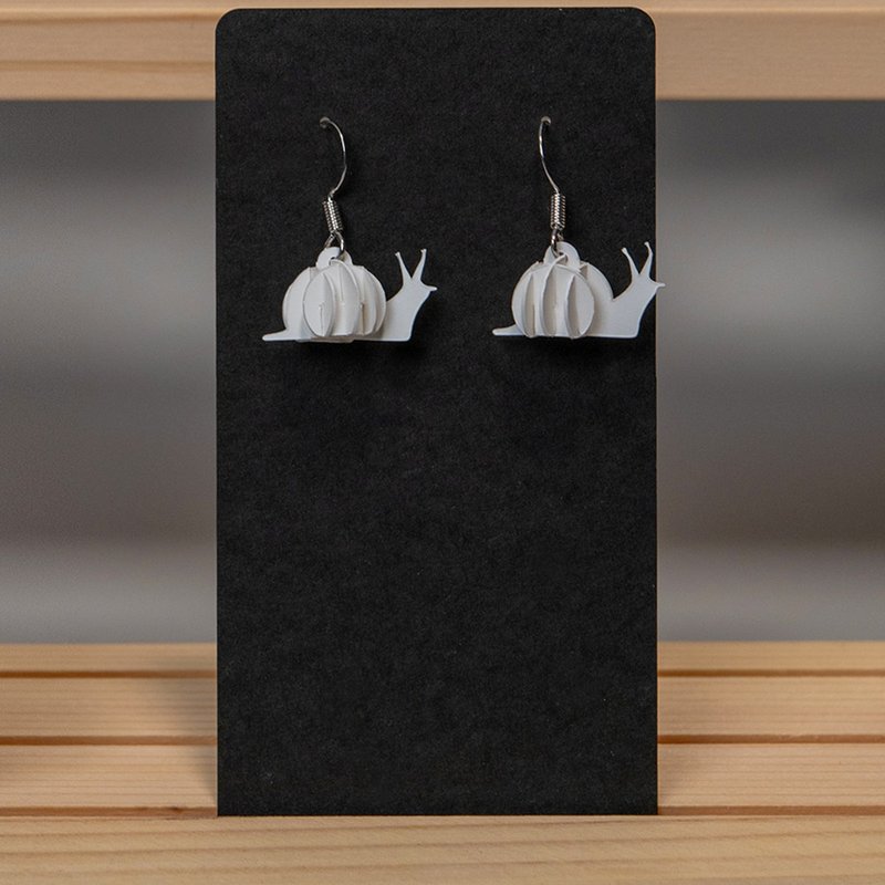 蜗牛纸雕耳环 - 耳环/耳夹 - 纸 