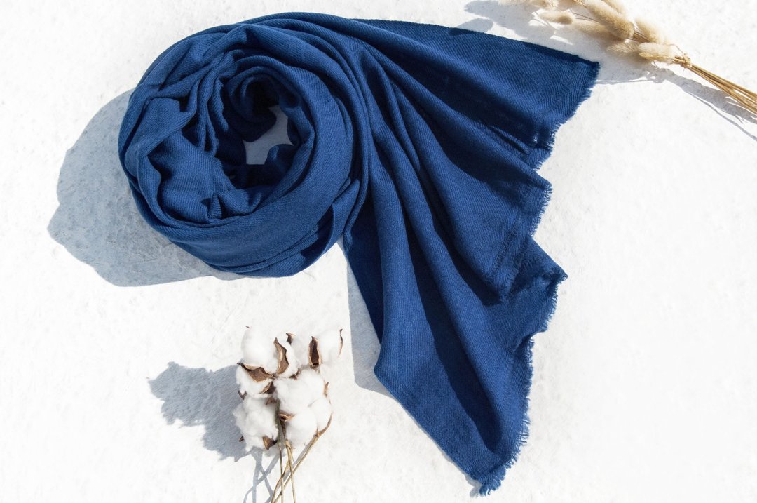 手织围巾 喀什米尔Cashmere/羊绒围巾/纯羊毛围巾披巾/戒指绒披肩 圣诞节礼物 交换礼物 母亲节 父亲节-魔幻蓝色 - 围巾/披肩 - 羊毛 蓝色