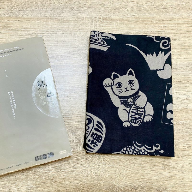 招财猫 达摩富士山25K /A5 /书衣 /手册衣 /手帐本套 多功能 独家 - 书衣/书套 - 棉．麻 