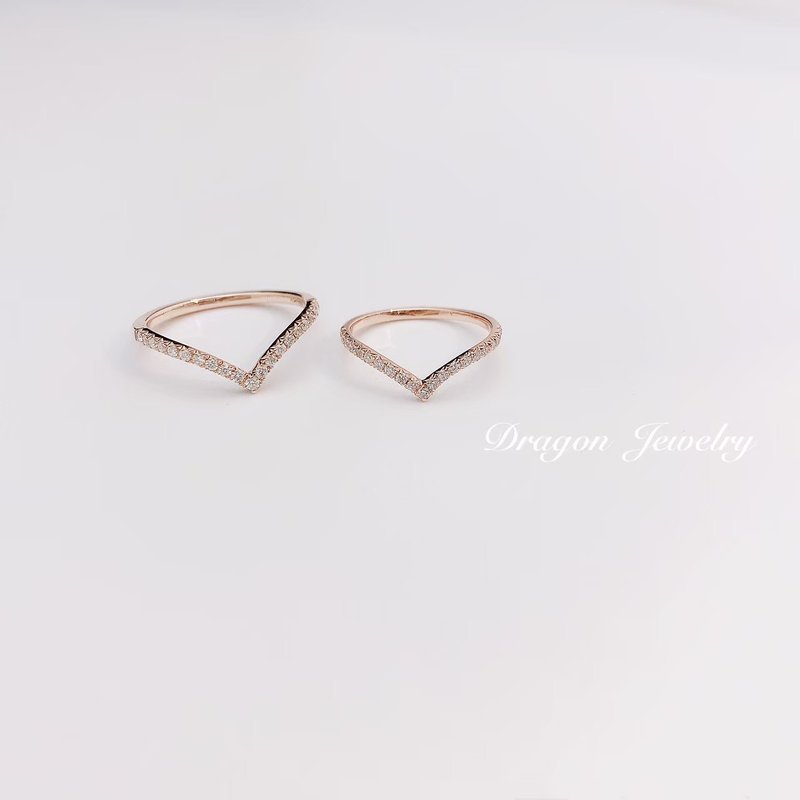 Dragon Jewelry 18k最完美的经典V字钻石线戒 强火光天然钻石 - 戒指 - 贵金属 