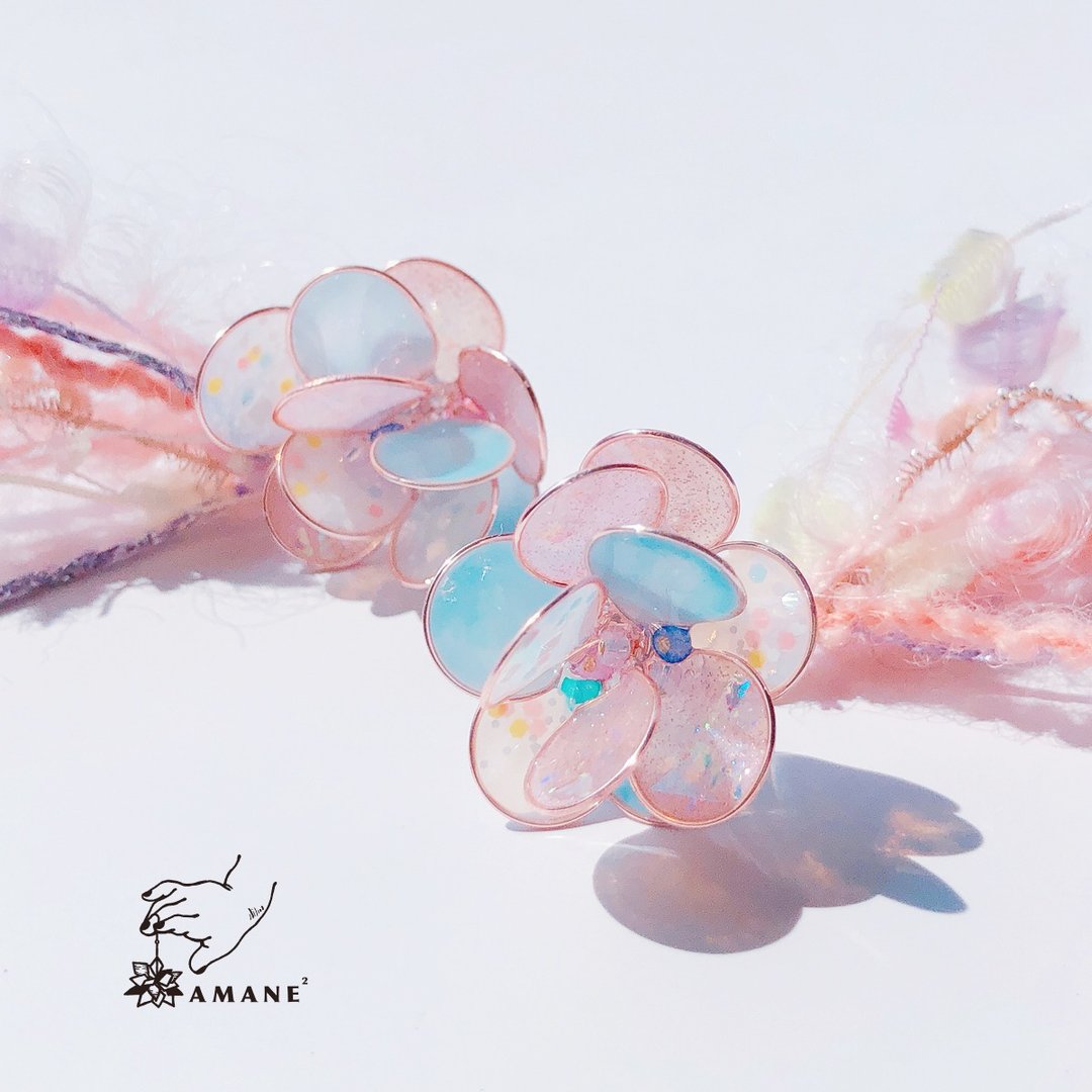 金鱼花火 - 粉桃 (粉红透明光泽树脂毛线流苏耳环) - 耳环/耳夹 - 树脂 粉红色