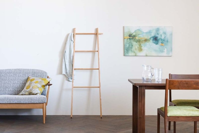 旭川家具 cosine 梯形挂架 日本产家具 实木 衣架 枫木 北海道水 - 衣架/挂勾 - 木头 咖啡色