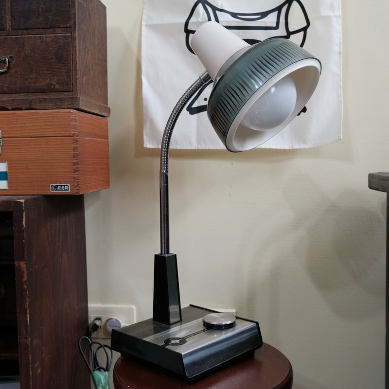 日本昭和小泉产业普普风桌灯 - 灯具/灯饰 - 其他材质 灰色