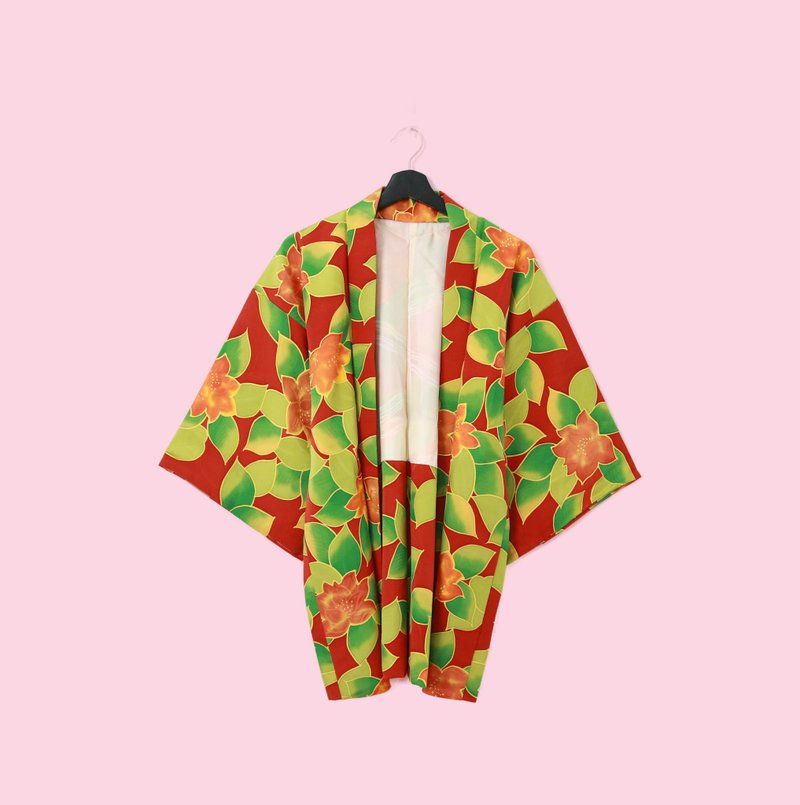 Back to Green-日本带回羽织 精致艳红 花卉kb-32/vintage kimono - 女装休闲/机能外套 - 丝．绢 