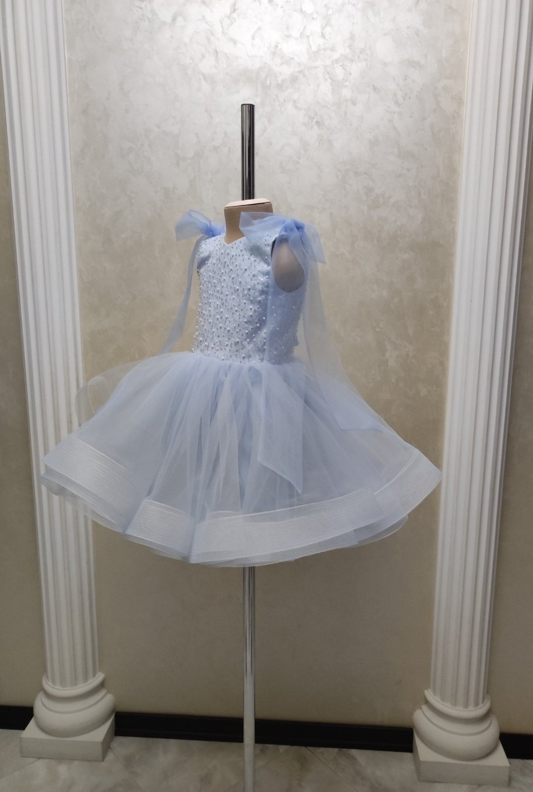 浅蓝色缎面连衣裙 适合小孩子 闪亮的蓝色裙子 - 童装礼服/连衣裙 - 其他材质 多色