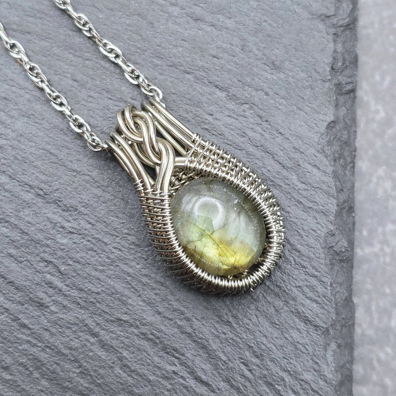 拉长石 白铜线吊坠 金属绕线 - 项链 - 铜/黄铜 绿色