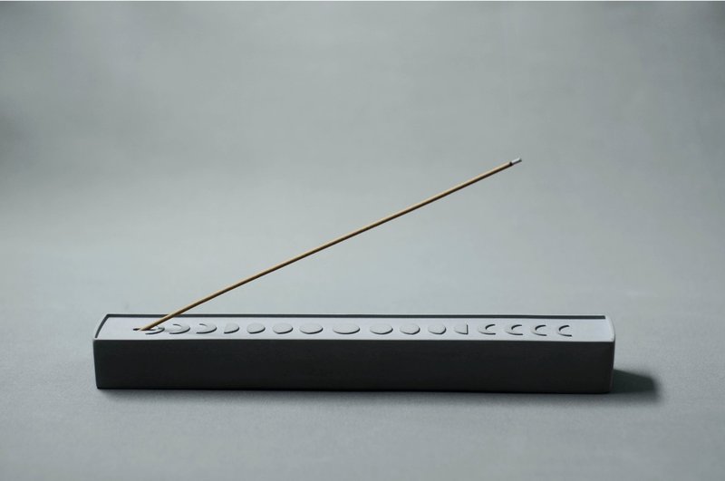 月相 げっそう 线香香插 清水泥 侘寂美學 - 香薰/精油/线香 - 水泥 灰色
