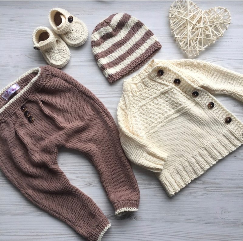 Hand knit clothing set for baby boy. Sweater, trousers, hat, booties. - 包屁衣/连体衣 - 其他材质 