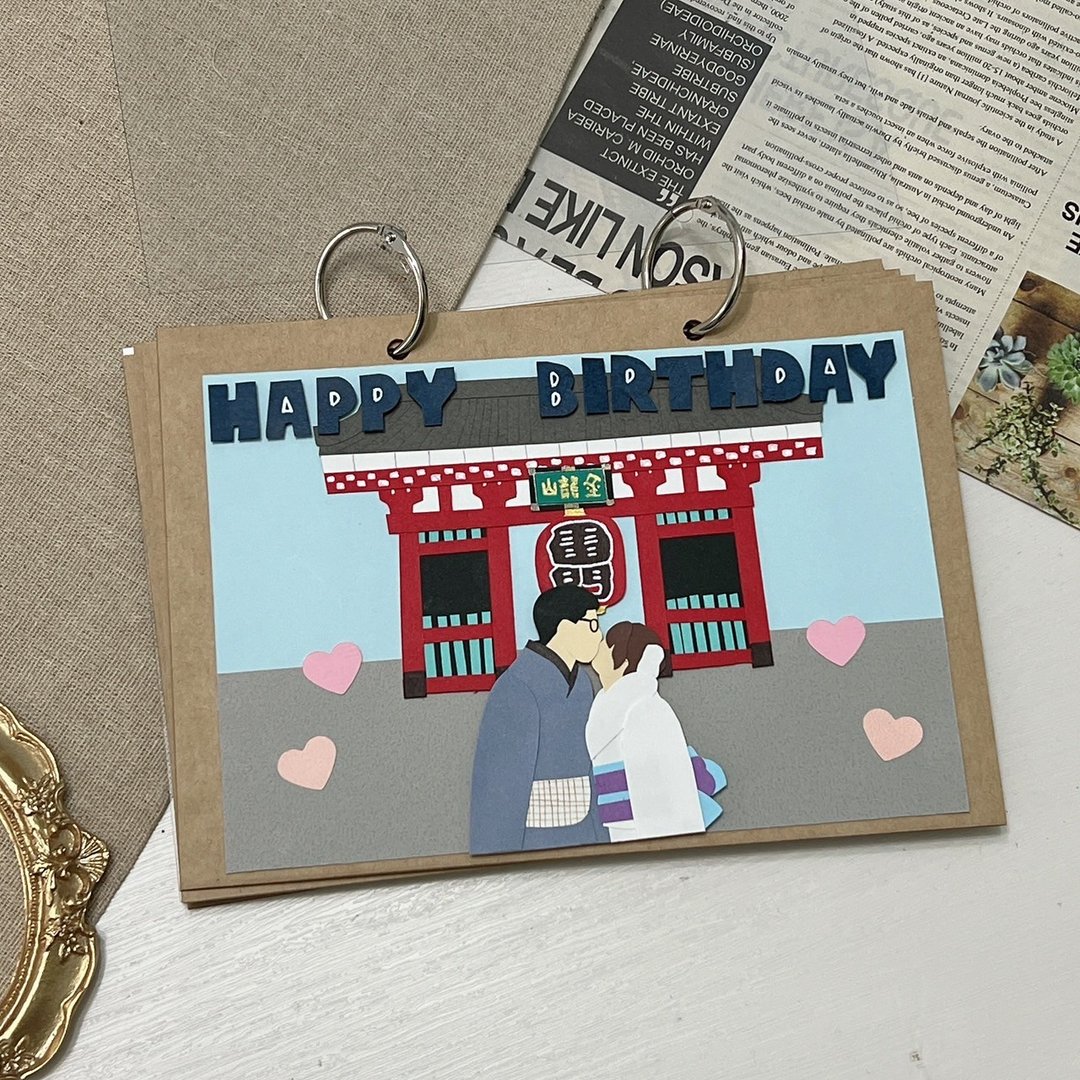 unique card 客制手工书 人像 挡车 似颜绘 纸雕 - 卡片/明信片 - 纸 多色