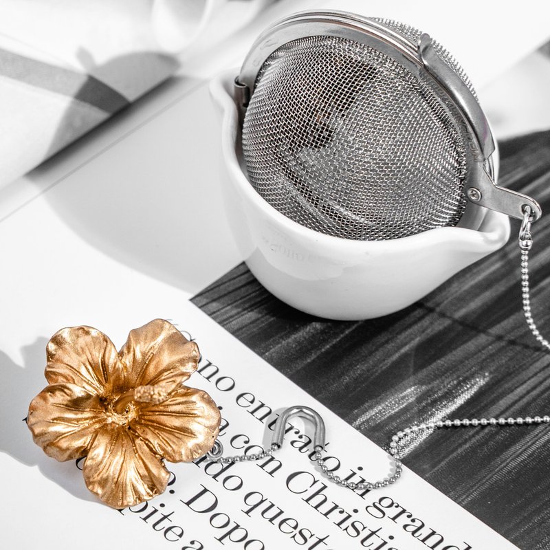01LIV不锈钢滤茶器 CHICHI滤茶球  金色花朵吊饰附瓷碗 原创设计 - 茶具/茶杯 - 不锈钢 金色