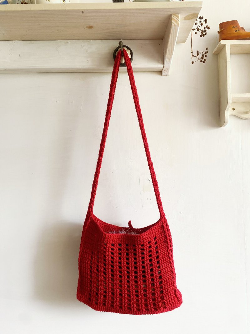 【好日手作】Handmade。手工韩国线材编织红色方底镂空手提包 - 手提包/手提袋 - 棉．麻 红色