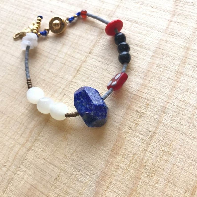 ［ Cat and Mice • Beads beat Beads］ bracelet collection-天然石系列005 (青金石) - 手链/手环 - 宝石 多色