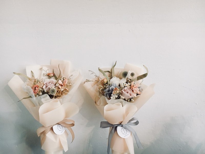 【好花】奶茶色不凋花玫瑰花束 情人节花束 母亲节干燥花束(单束) - 干燥花/捧花 - 纸 粉红色