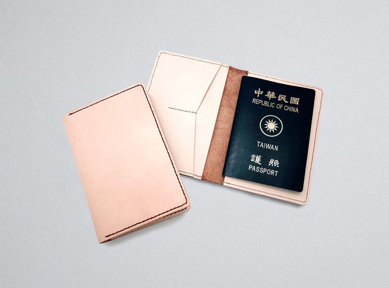 意大利植鞣革 / 护照夹 / 护照套  定制化礼物 - 护照夹/护照套 - 真皮 卡其色