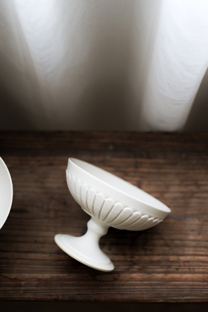 荷兰菊高脚碗 - 碗 - 陶 白色