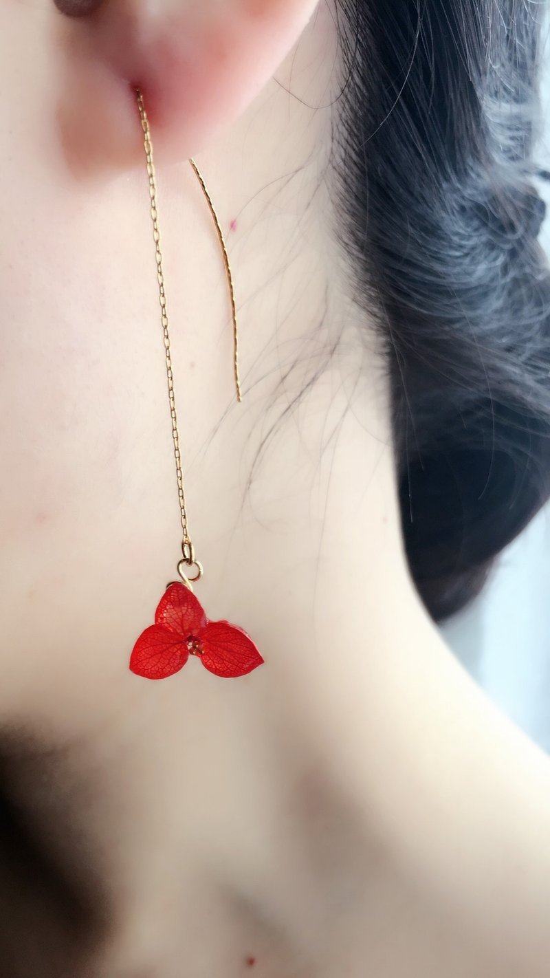 Hydrangea's American Earrings*Red* - 耳环/耳夹 - 植物．花 红色