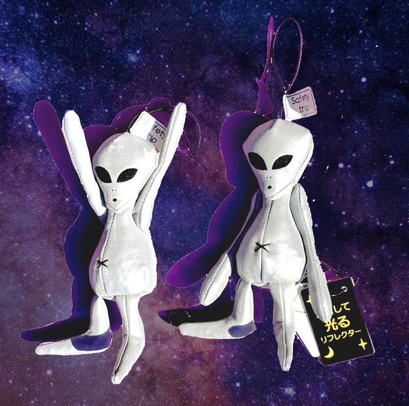 【热门预购】 WHOOPEE GREY 外星人挂饰  ET 送礼 反光材料 - 吊饰 - 其他材质 多色
