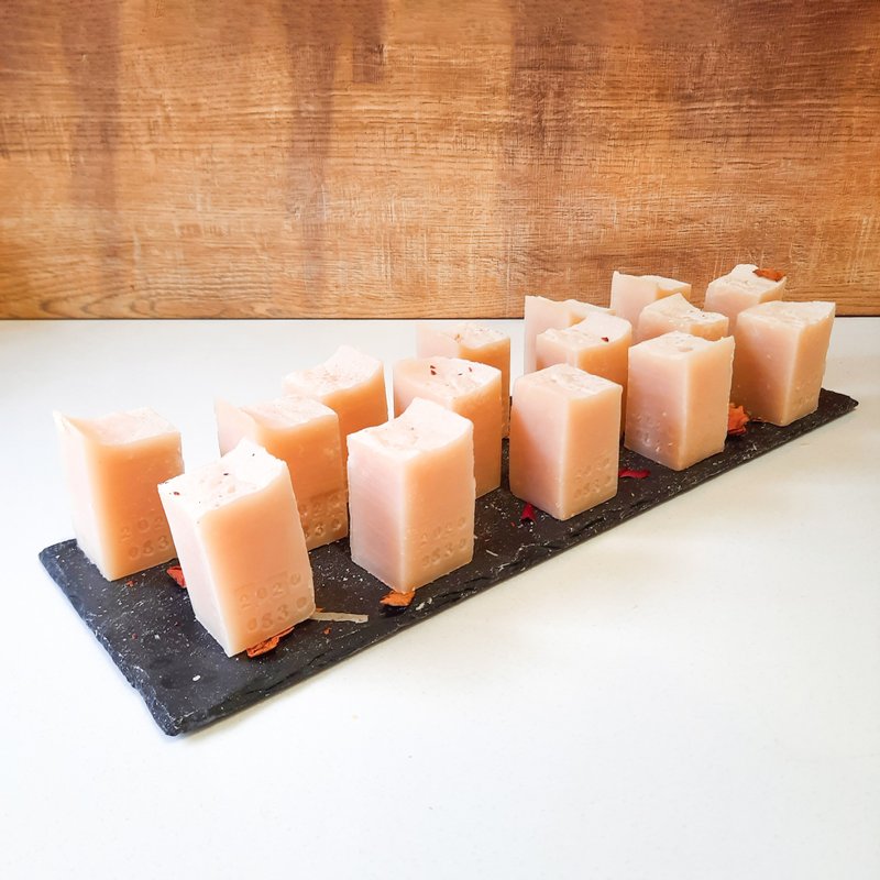 玫瑰马油蚕丝手工皂(新皂) - 洗手用品 - 其他材质 