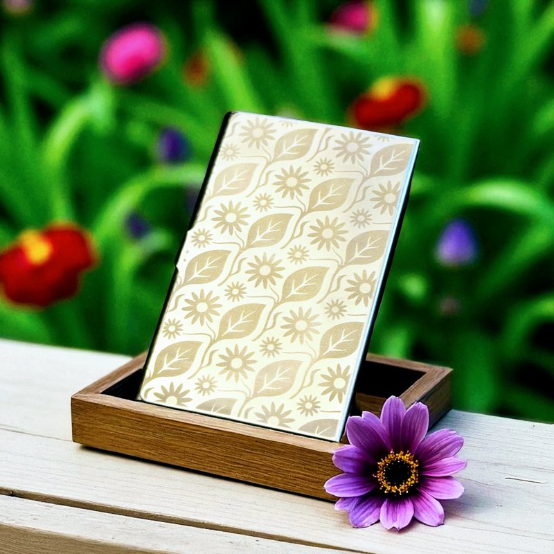 不锈钢草花纹饰名片盒 - 名片夹/名片盒 - 其他金属 