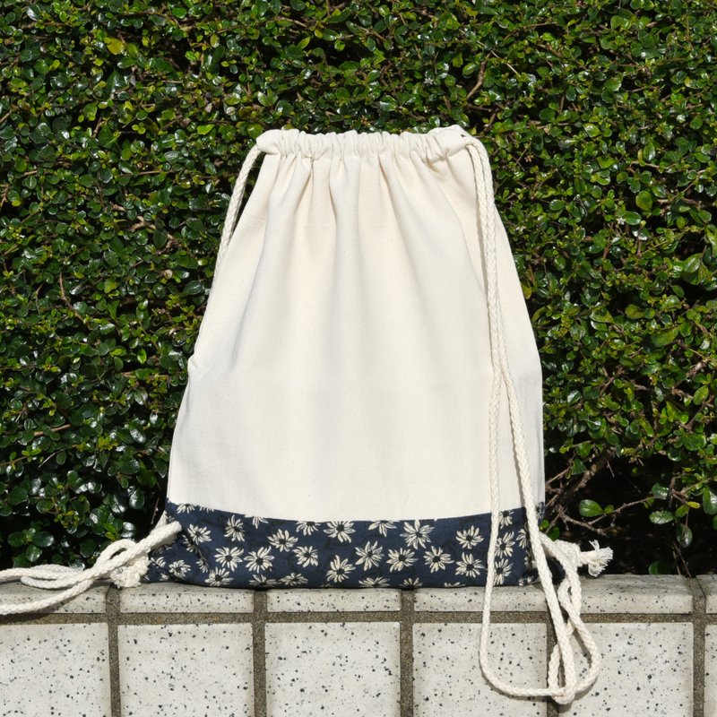 束口后背包/束绳包/束口袋 ~ 蓝底小白菊(B194) RS - 束口袋双肩包 - 棉．麻 蓝色
