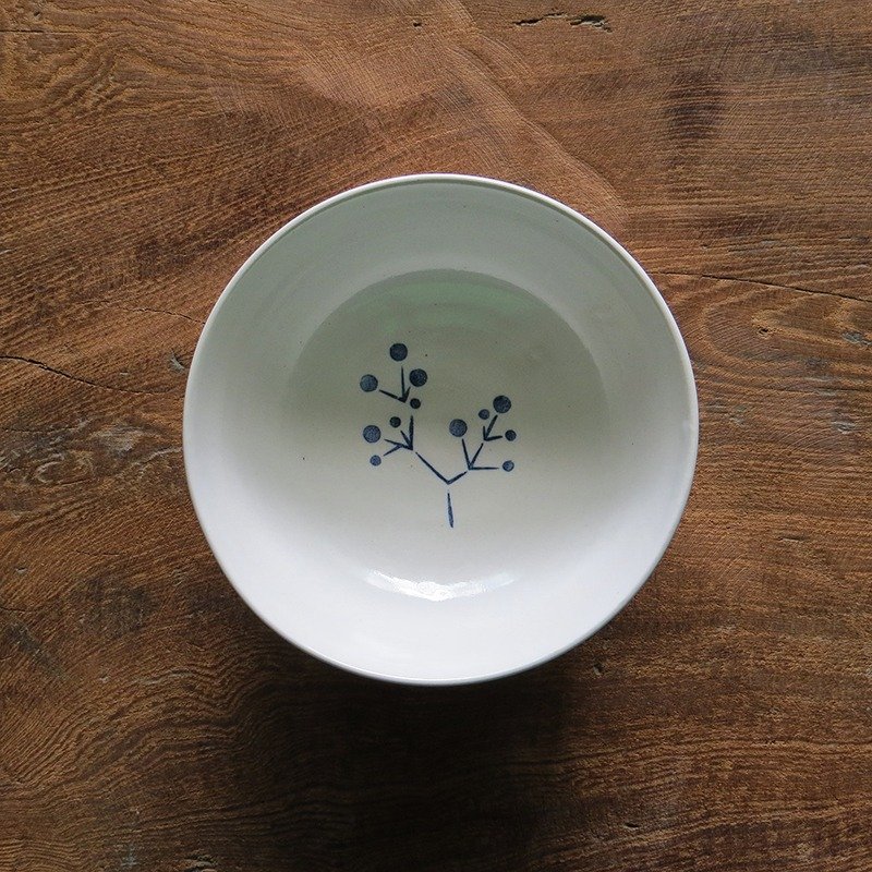 【红 妆】浅碗碟-安农溪山桐子 - 碗 - 瓷 白色