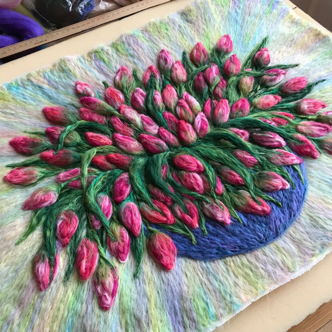 Tulips hand made felted wool art - wall art - 墙贴/壁贴 - 羊毛 多色