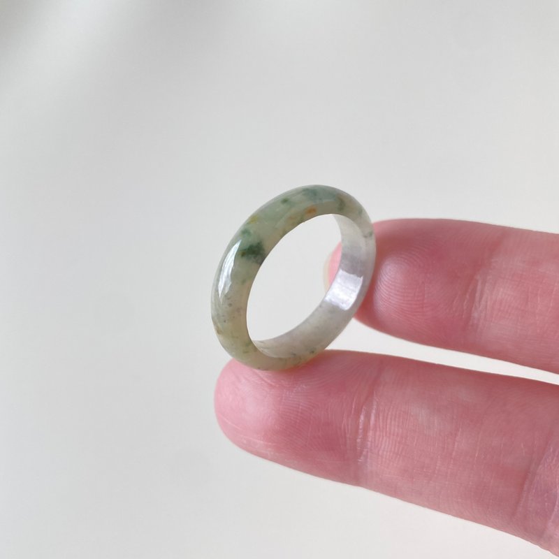 三采黄底飘绿洒金玉戒 | 天然缅甸玉A货翡翠 - 戒指 - 玉石 绿色