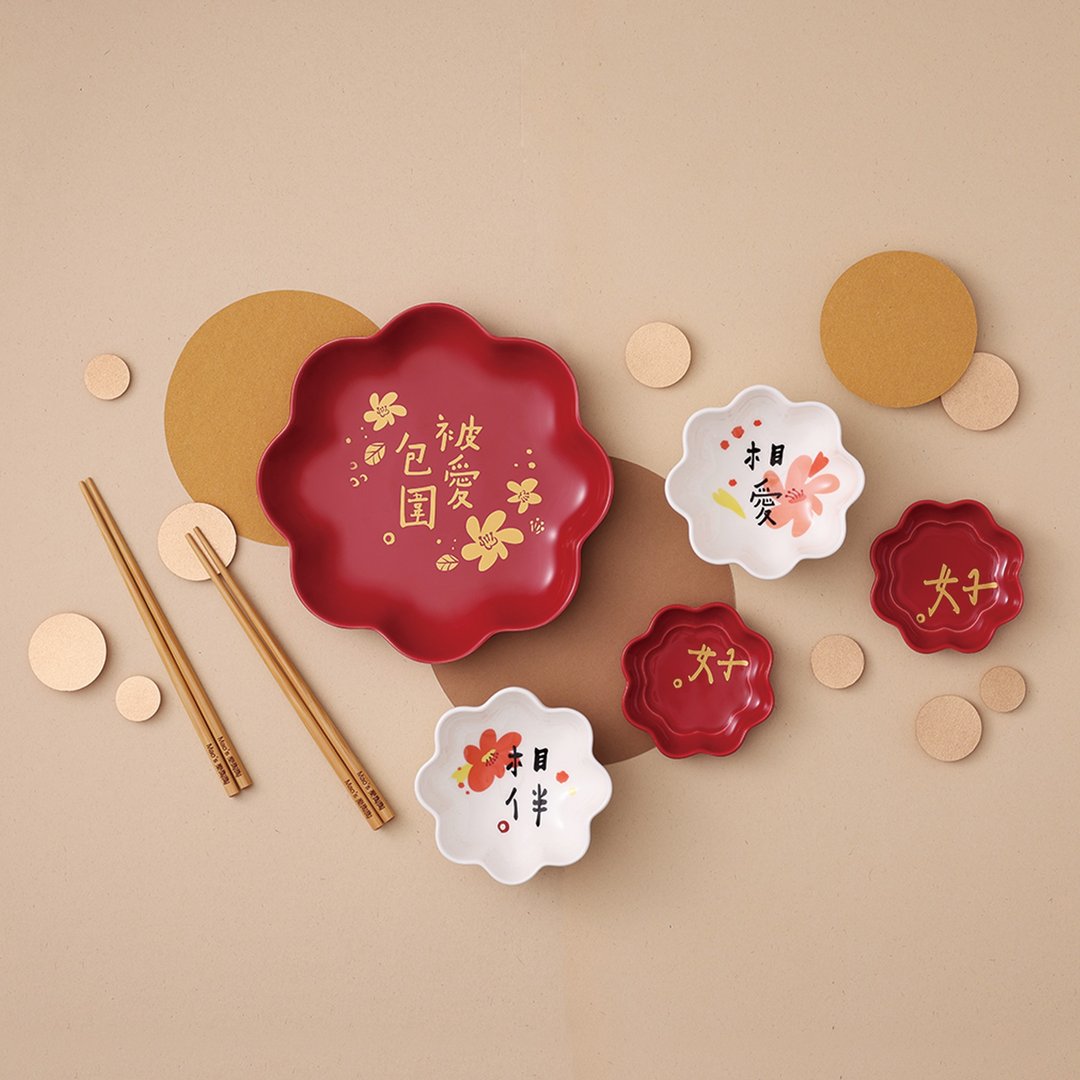 【与何景窗 x uulin 携手联名】花伴被爱包围双层礼盒组 - 盘子/餐盘/盘架 - 瓷 