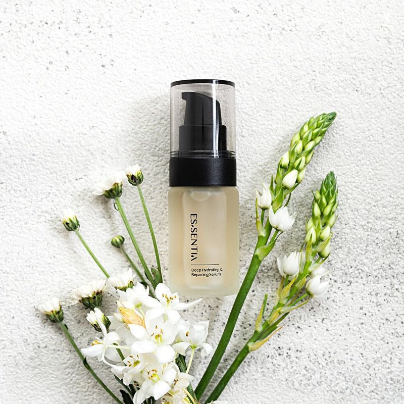 即期福利品【极萃持润精华液】轻盈水感 长效保湿 修护舒缓 - 精华液/安瓶 - 浓缩/萃取物 透明