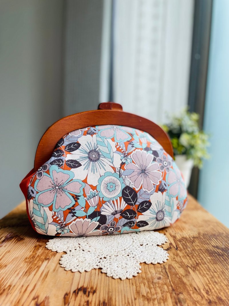 橘色冷调木口金侧背包 - 侧背包/斜挎包 - 棉．麻 橘色