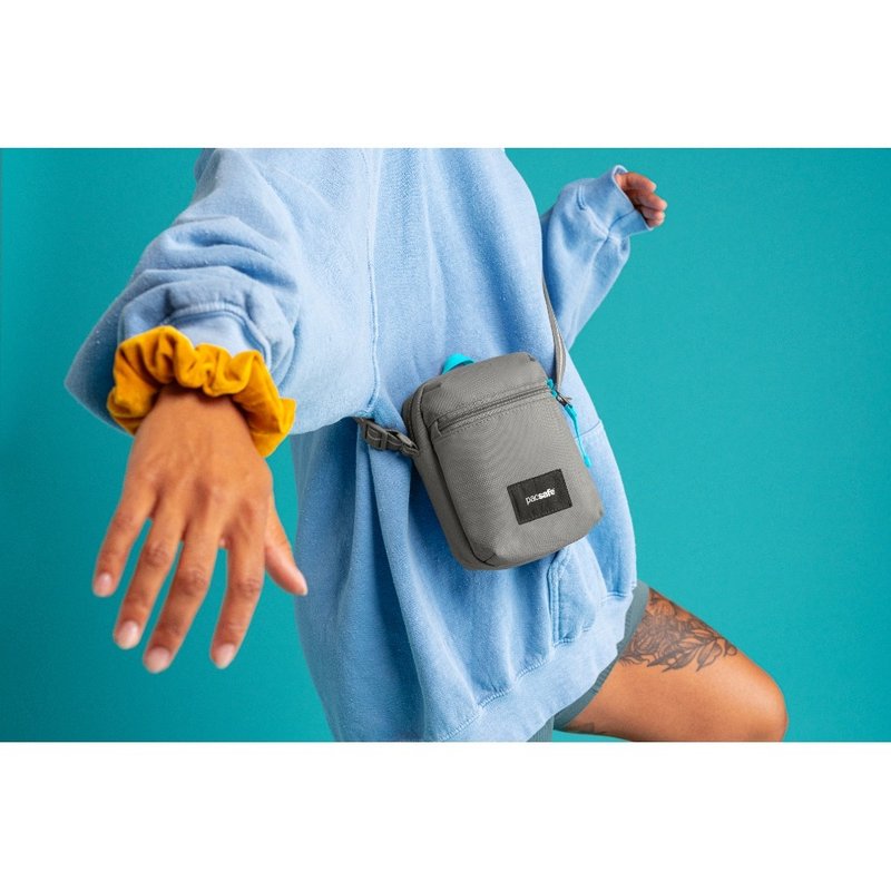 Pacsafe Go 随行微型 防盗斜背包 1.5L  灰色#35130 - 侧背包/斜挎包 - 环保材料 灰色