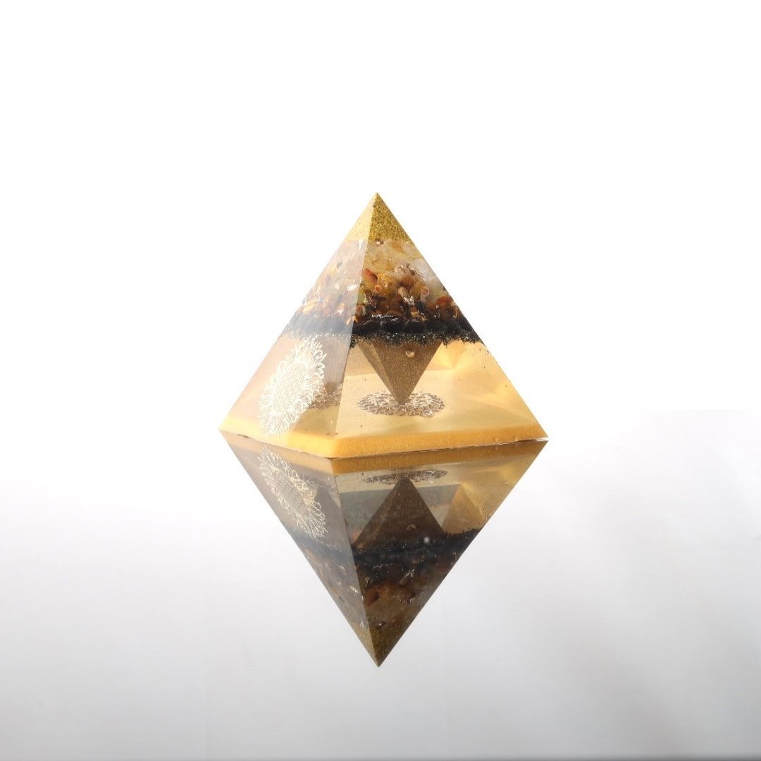 【定制化礼物】太阳花金沙铺地-金运奥刚超大型金字塔 - 摆饰 - 半宝石 橘色