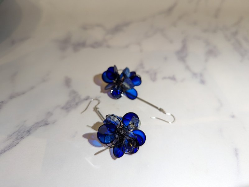 藏蓝树酯耳环 925纯银耳针 - 耳环/耳夹 - 树脂 