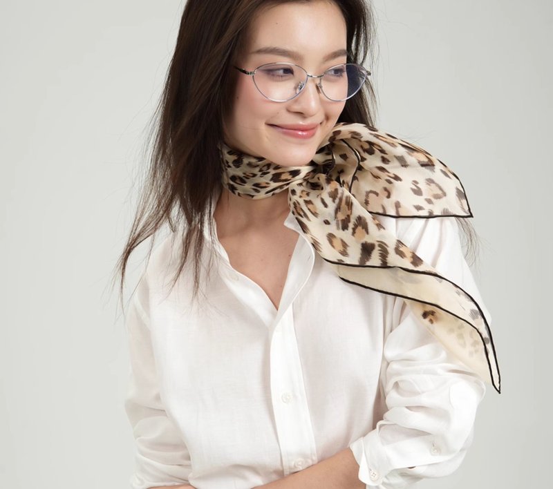 【动物纹系列】法式复古/轻薄飘逸/真丝雪纺方巾 - 丝巾 - 丝．绢 多色