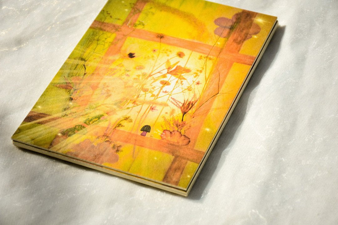 ..in our garden of views | postcard | greeting card | by her. - 卡片/明信片 - 纸 多色