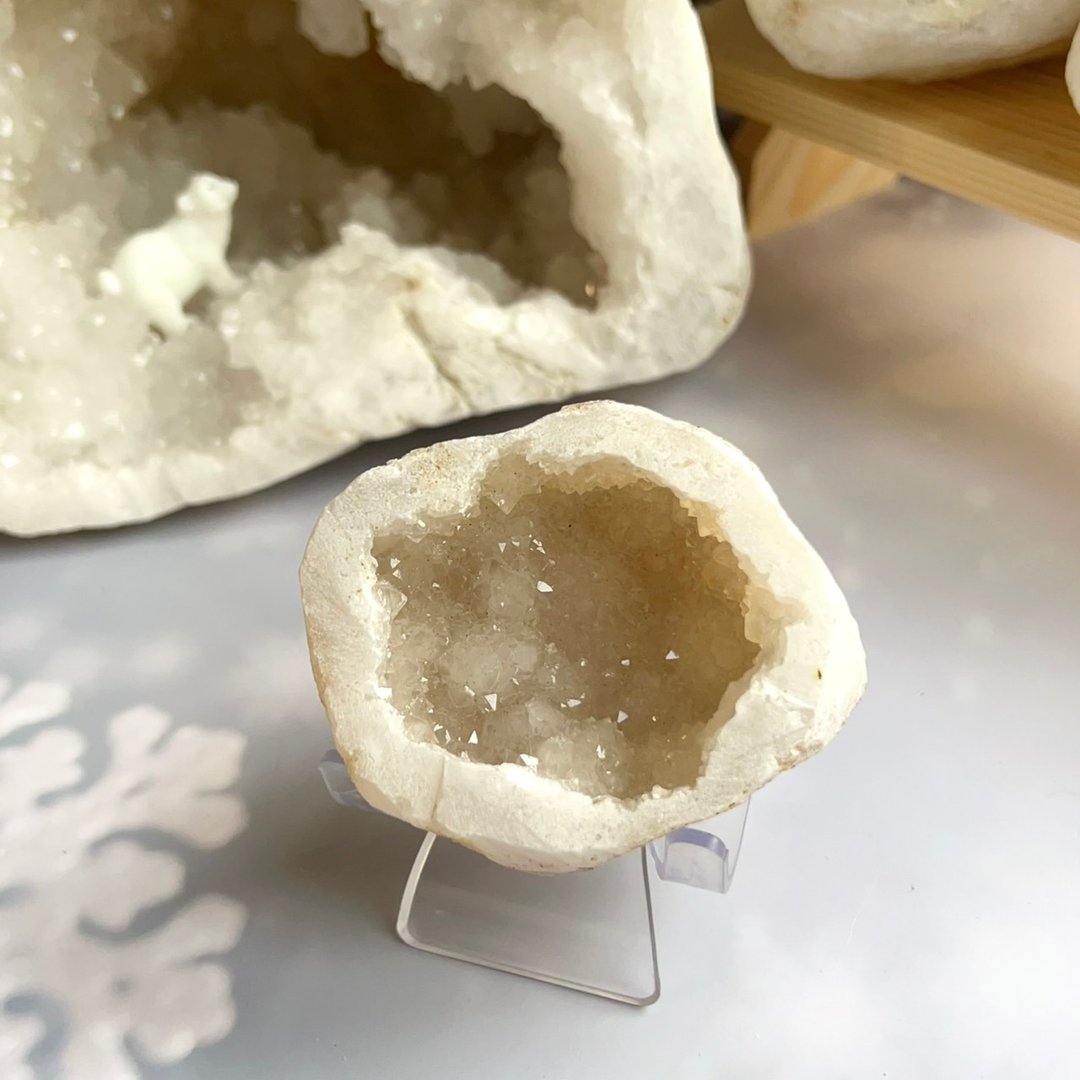 愿望天使~摩洛哥白水晶晶洞(K)附底座(无灯座) - 摆饰 - 水晶 