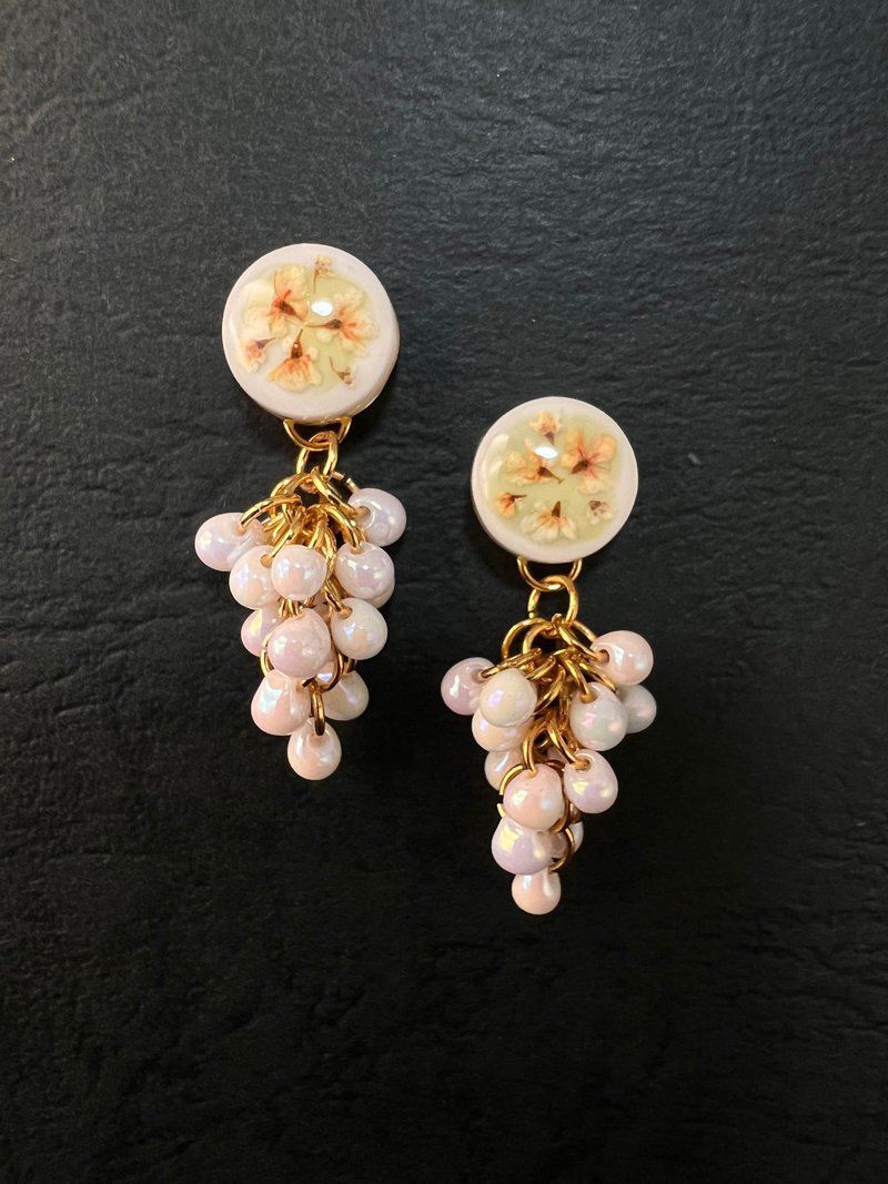 花酿。黄 干燥花串珠垂坠手作耳环 - 耳环/耳夹 - 其他材质 黄色