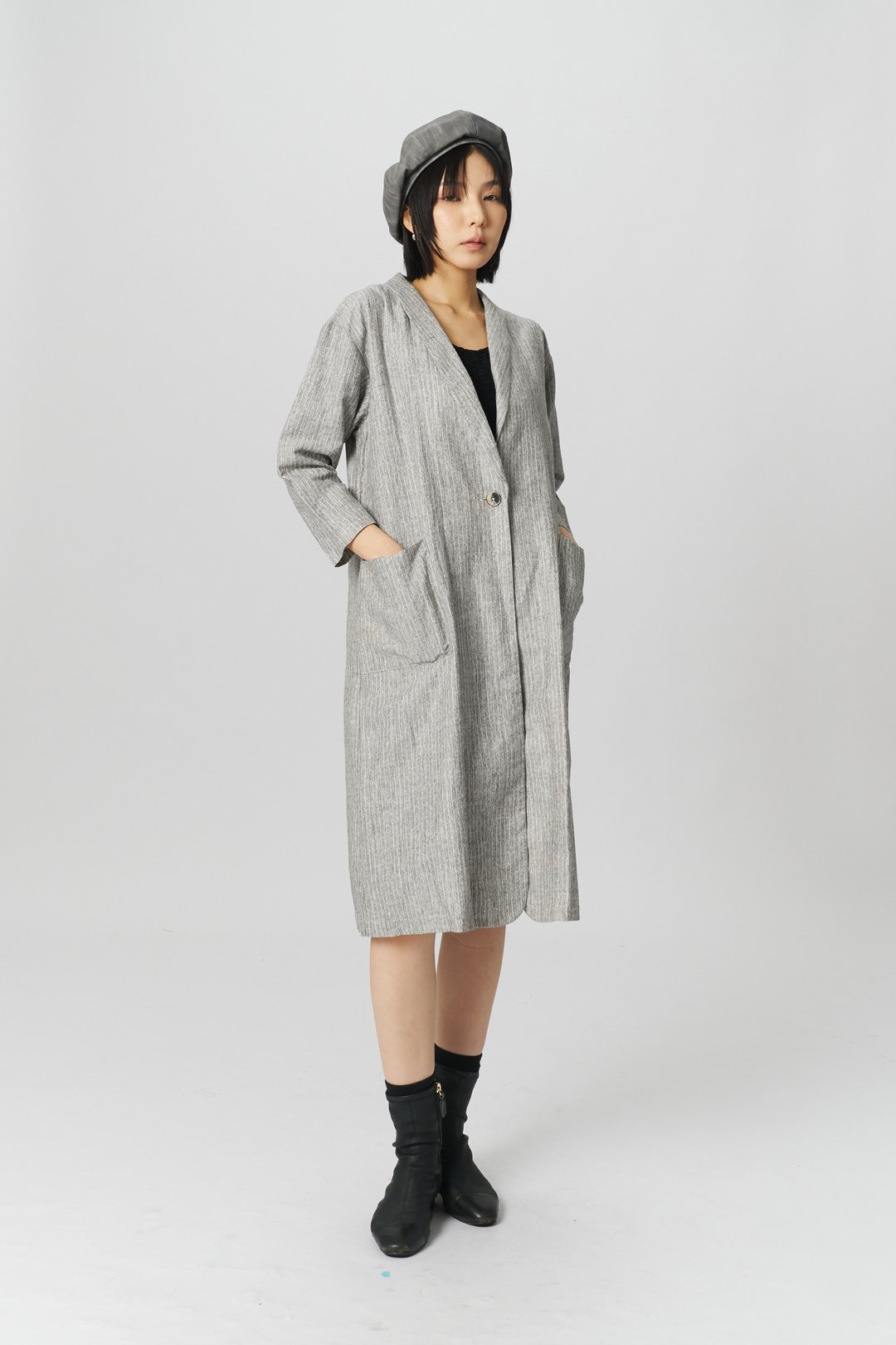 【绝版品】灰色条纹仿麻长外套 - 女装休闲/机能外套 - 聚酯纤维 灰色