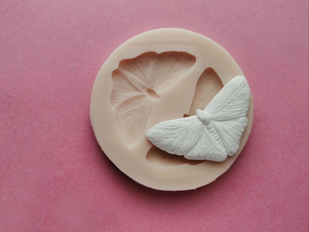 Butterflies for earrings. Silicone molds for polymer clay, epoxy resin. - 蜡烛/香氛/手工皂 - 硅胶 卡其色