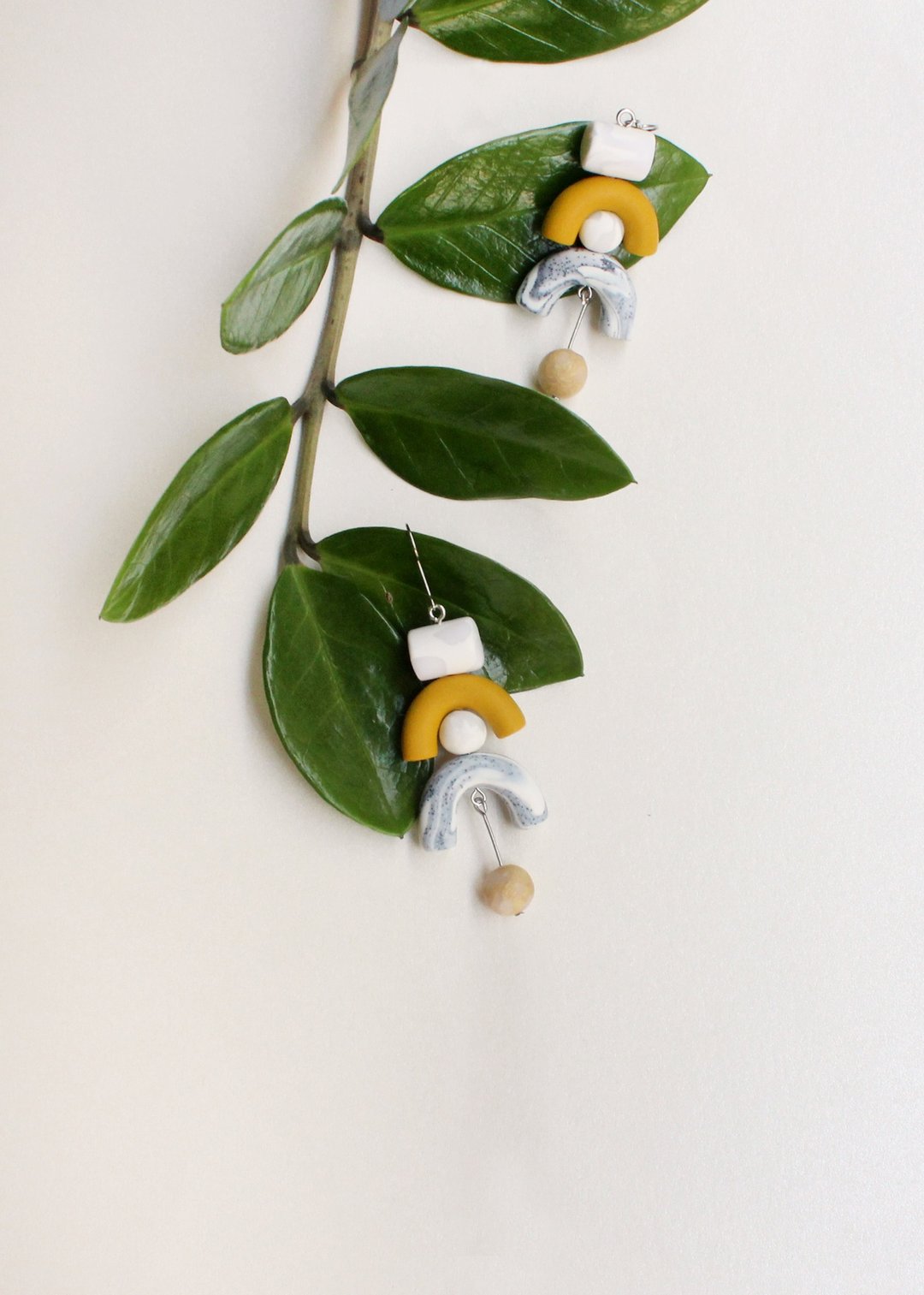 Ook, Statement Abstract Earrings with Geometric Shapes. - 耳环/耳夹 - 粘土 黄色