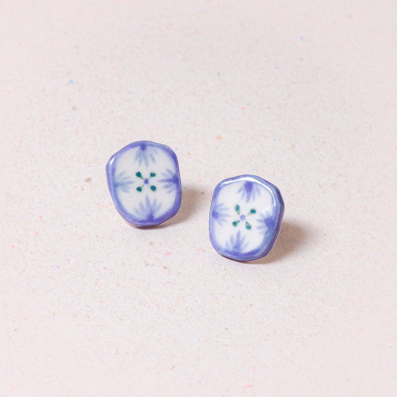 陶瓷 花叶万花筒陶瓷耳环 Ceramic Accessory - 耳环/耳夹 - 瓷 紫色