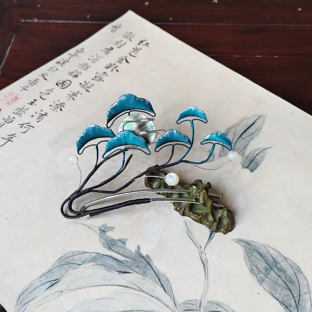 【乌鹊】天然石 春仔花 缠花 发簪 | 松枝 黑蝶贝 白蝶贝 - 发饰 - 绣线 蓝色