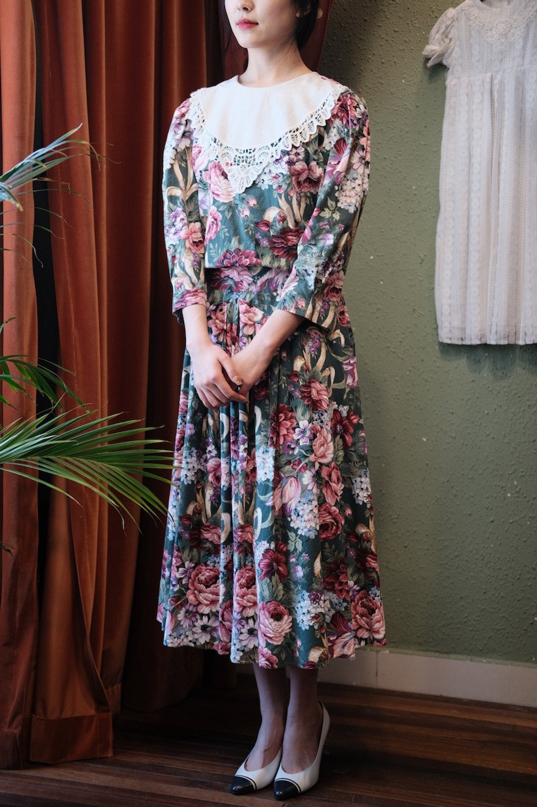 Vintage dress美国制蕾丝三角巾领描金印花连衣裙古着洋装 - 洋装/连衣裙 - 棉．麻 