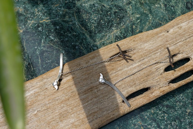 尾羽过长的家伙 纯银耳环 - 耳环/耳夹 - 纯银 银色