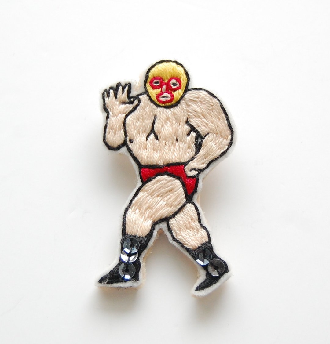 【Order Production】 Yellow mask wrestler embroidery brooch - 胸针 - 羊毛 黄色