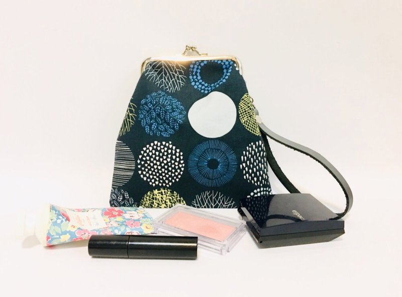 普普风/口金/钱包护照化妆包/卡袋/牛皮带 - 其他 - 棉．麻 多色