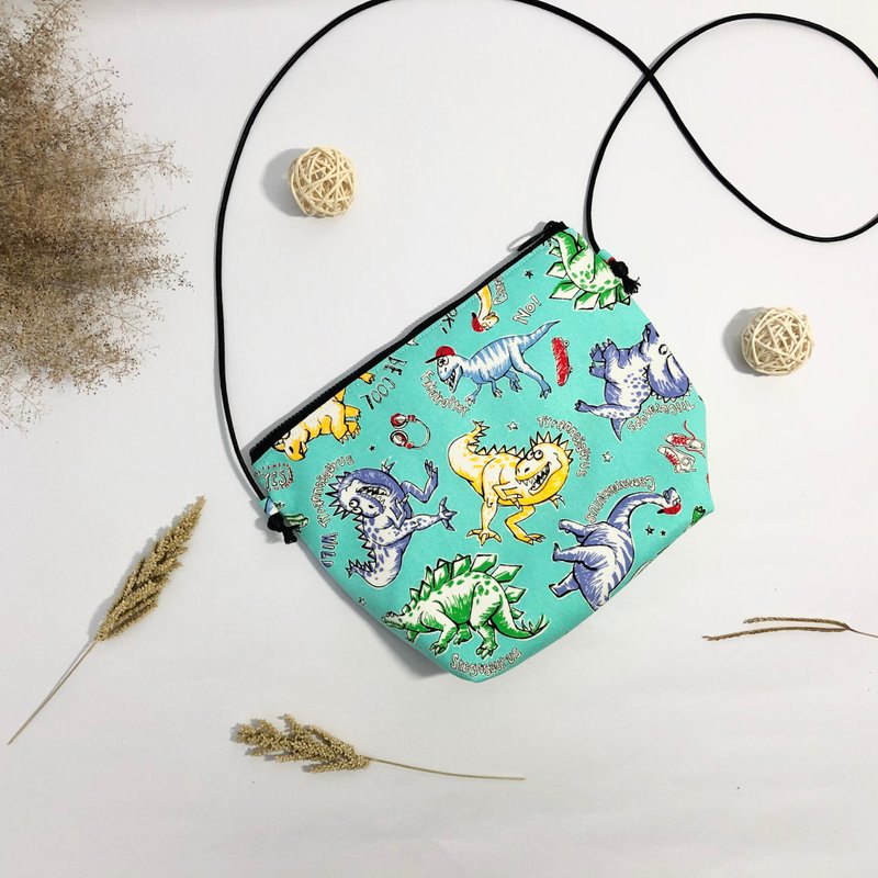 手作小恐龙斜背包 旅行布包 - 侧背包/斜挎包 - 棉．麻 多色