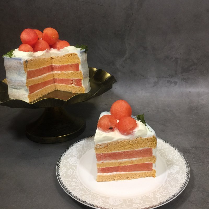 Tuxedo Cat Handmade　塔西躲猫猫 - 西瓜蛋糕 - 蛋糕/甜点 - 新鲜食材 红色